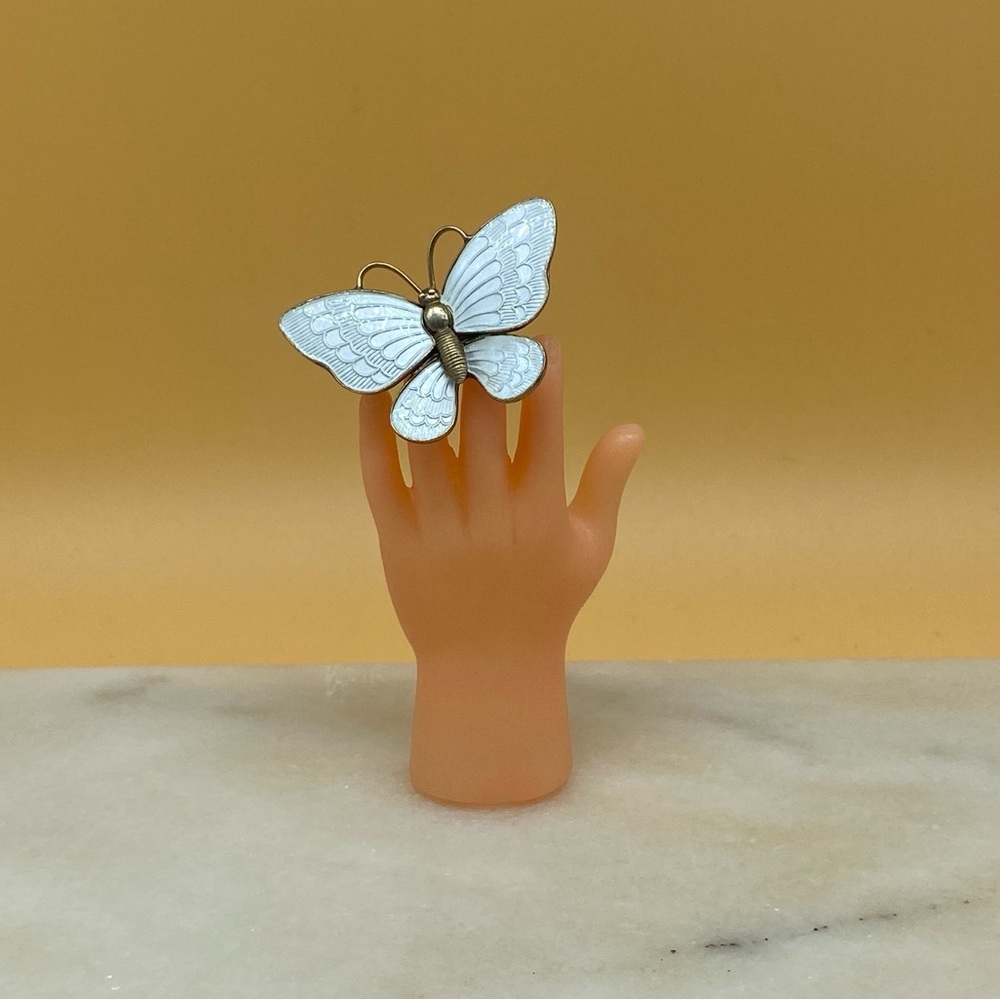 Vintage off-white enamel butterfly brooch Sterling silver - 00G04H